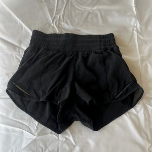 Lululemon, hotty hot high rise shorts, black (size 0, 2.5”)